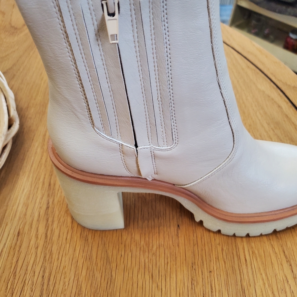 Oasis Society‎ Boots 8.5 - Picture 2 of 8